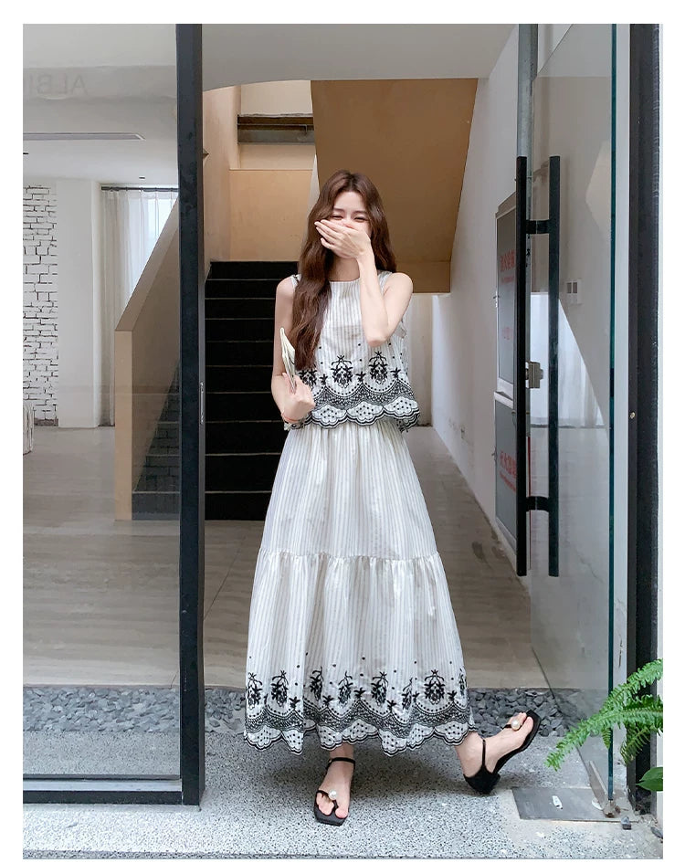 stripe embroidery skirt setup 1color 【NINE7121】