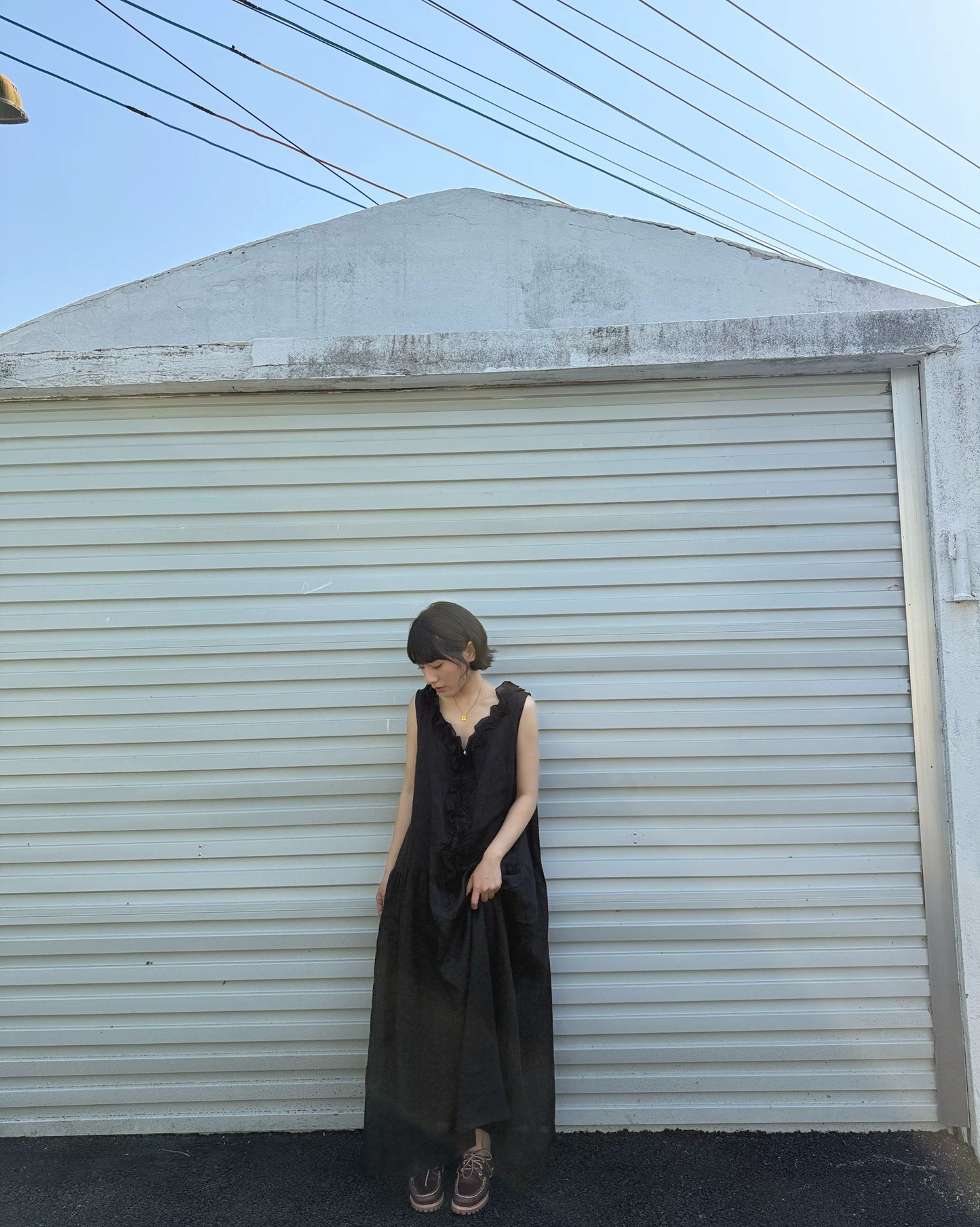 ruffle vneck flare sleeveless dress 2color【NINE7003】