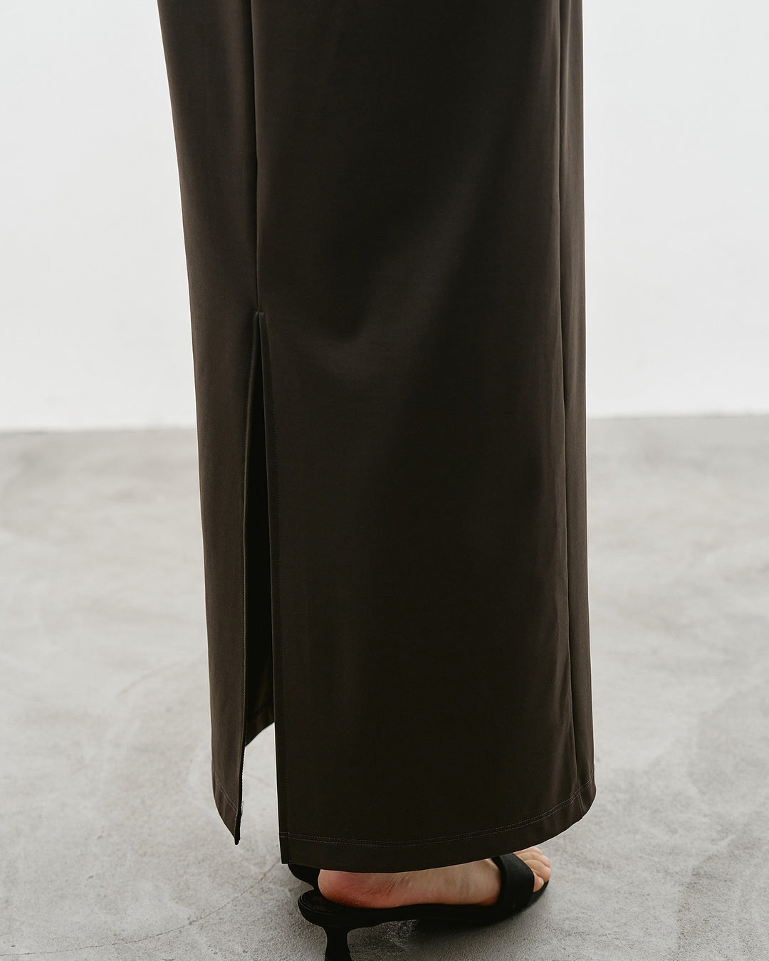 center line back slit one-piece【NINE0344】