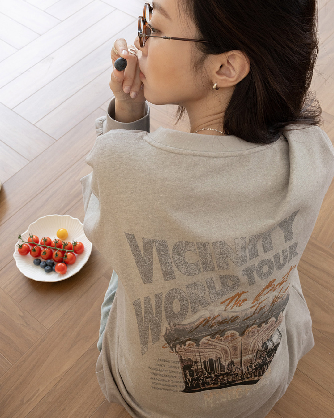 vintage print graphic oversized sweatshirt 2color 【NINE7292】
