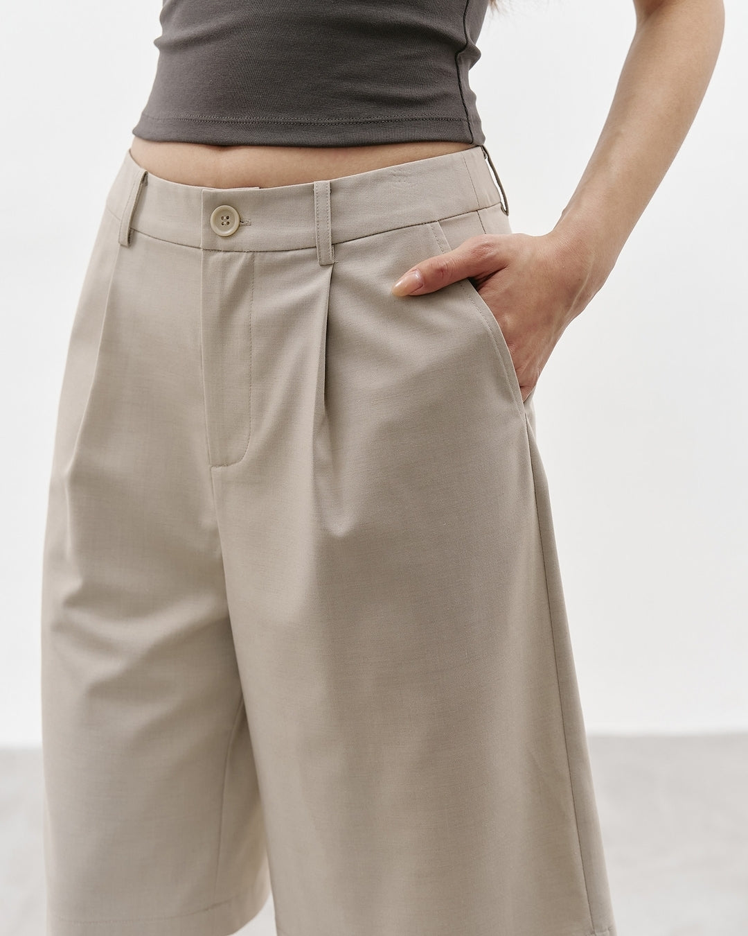 basic tuck half pants 2color【NINE0358】