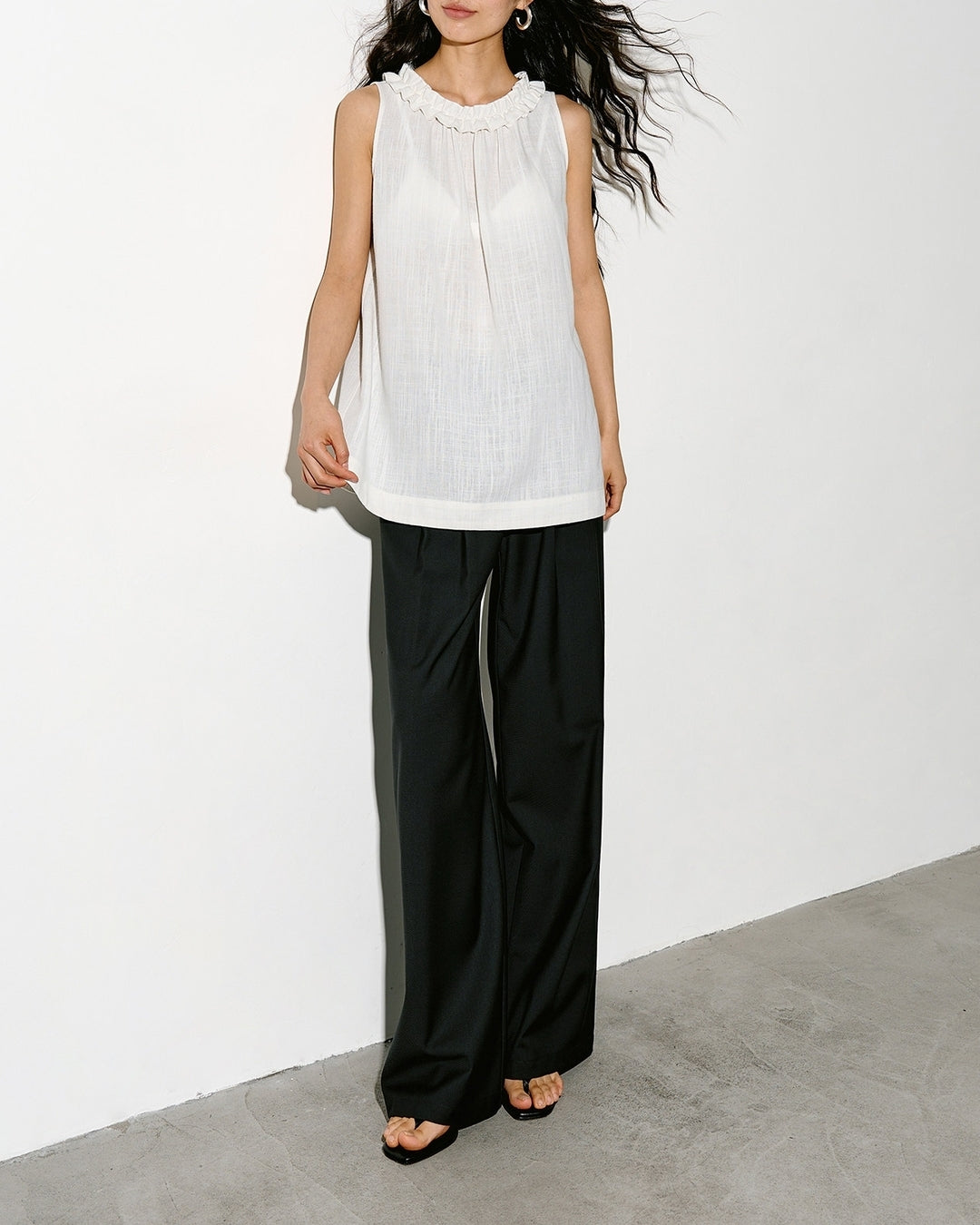 frill-collar sleeveless blouse【NINE0337】