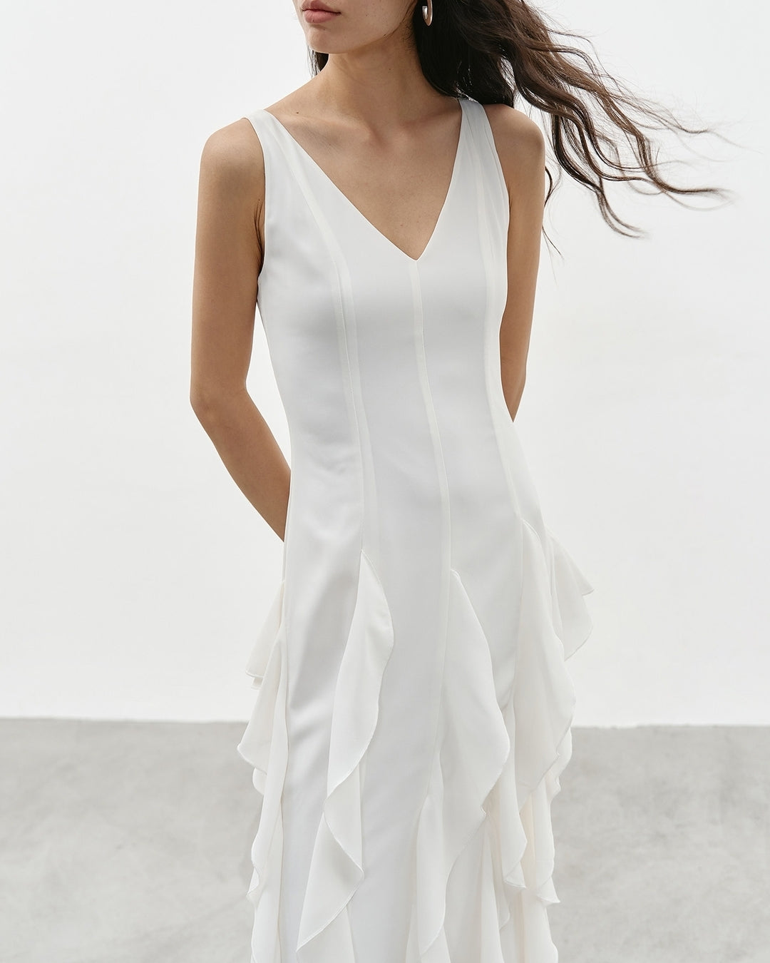 v-neck frilled long one-piece【NINE0343】
