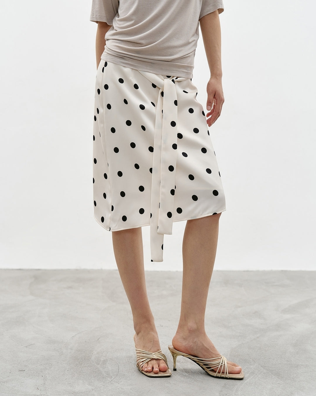 asymmetrical dot pattern ribbon skirt【NINE0345】