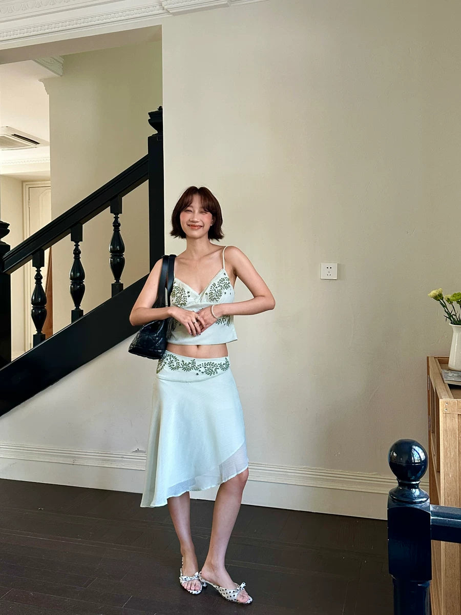 ivy embroidery camisole and irregular chiffon skirt set 1color 【NINE7145】