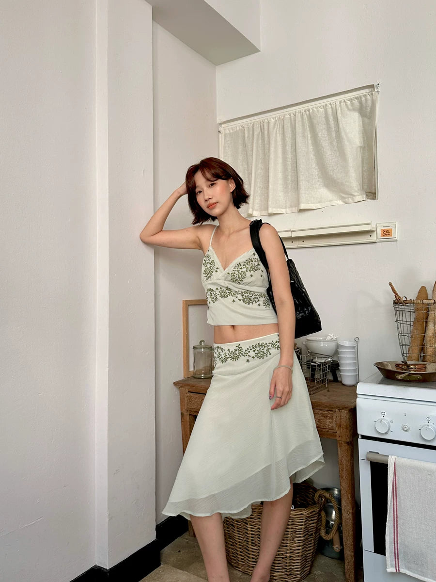 ivy embroidery camisole and irregular chiffon skirt set 1color 【NINE7145】
