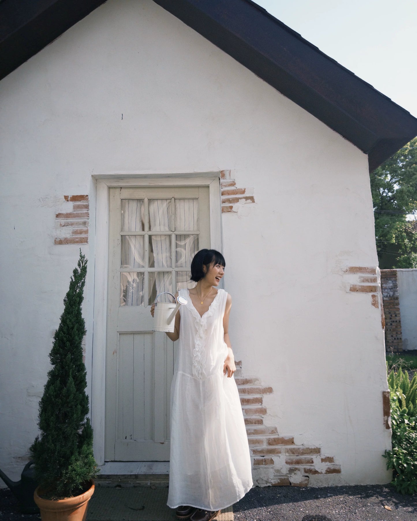 ruffle vneck flare sleeveless dress 2color【NINE7003】