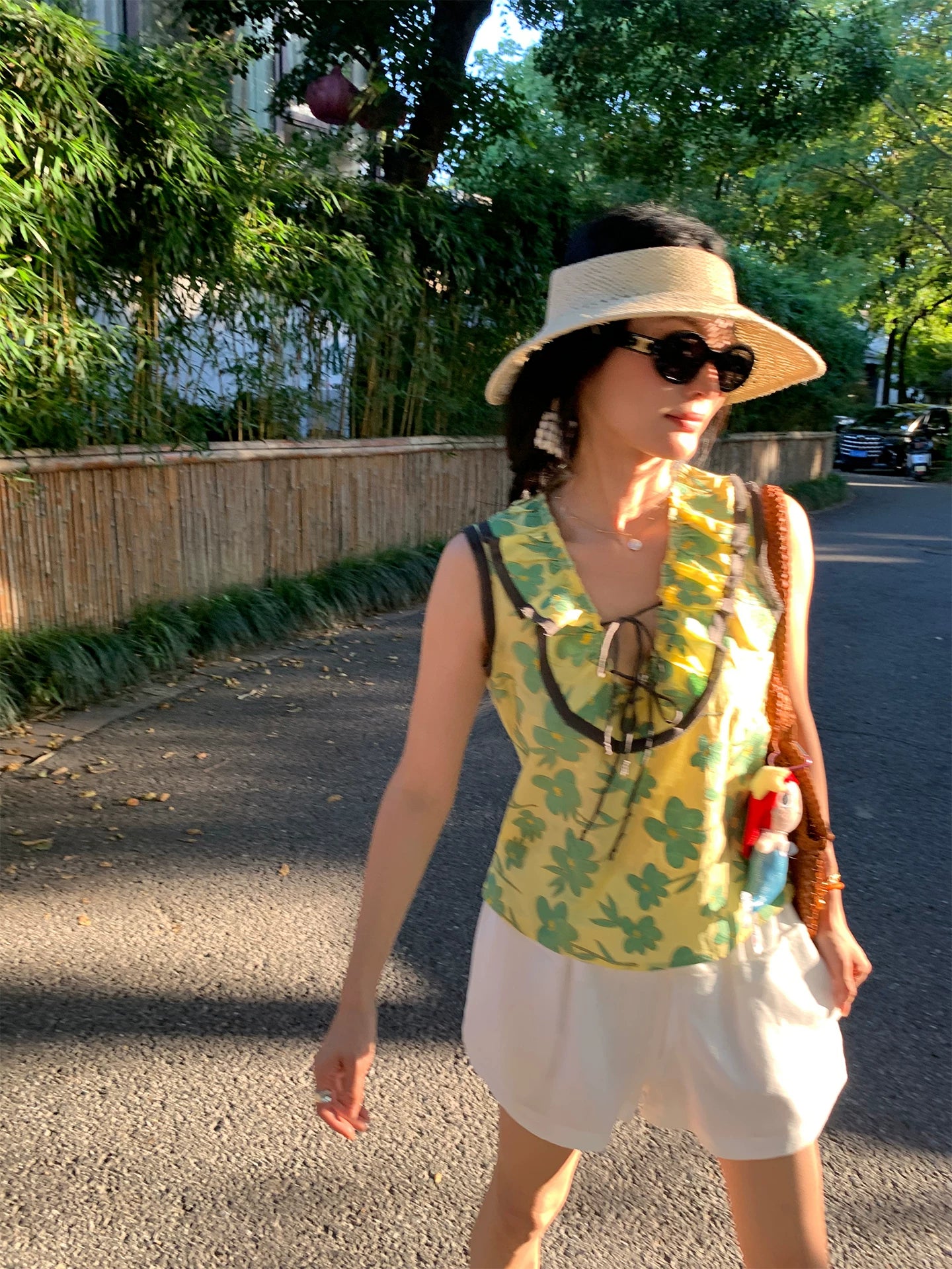 flower embroidery tie sleeveless blouse 1color 【NINE7204】