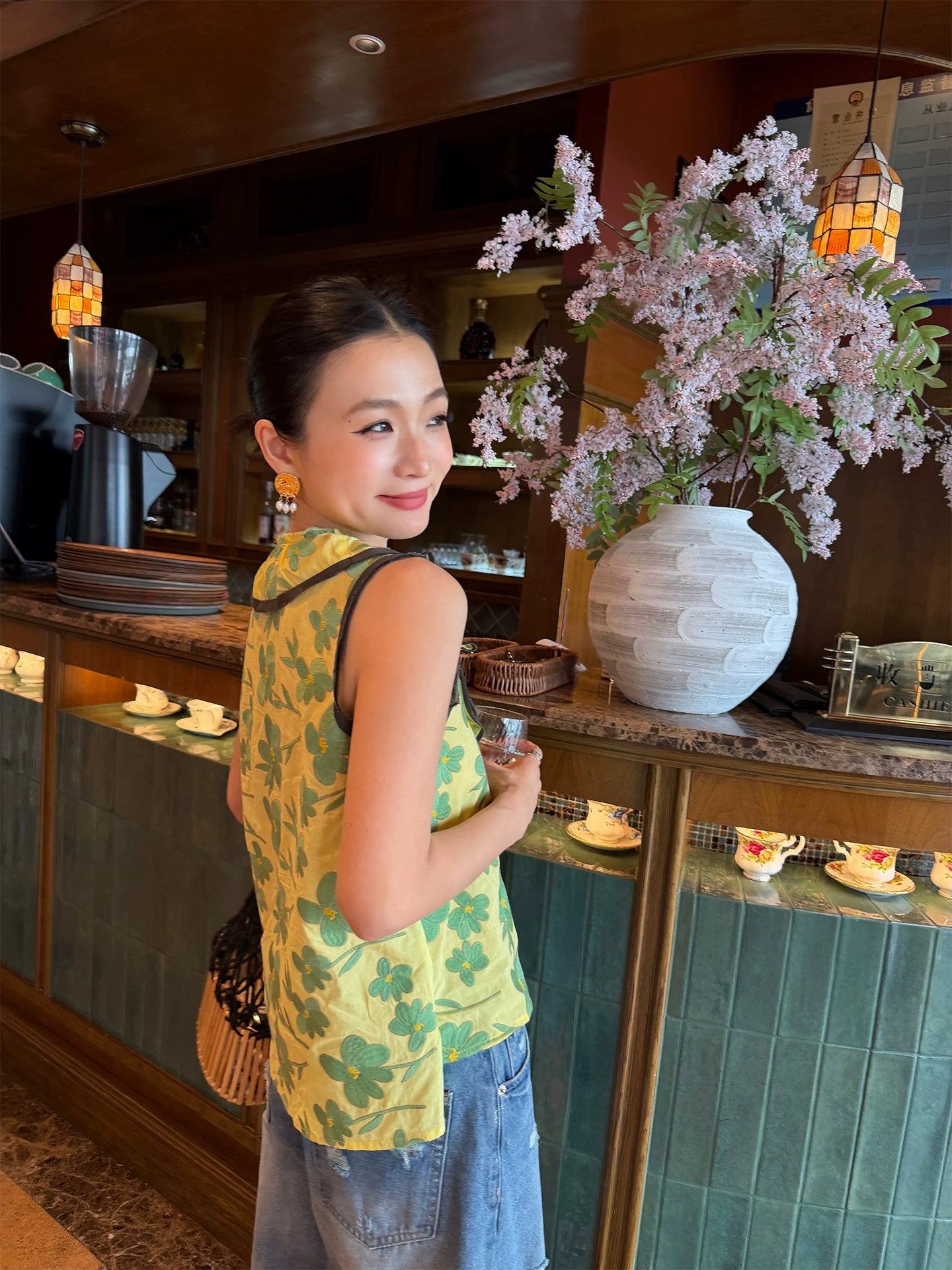 flower embroidery tie sleeveless blouse 1color 【NINE7204】
