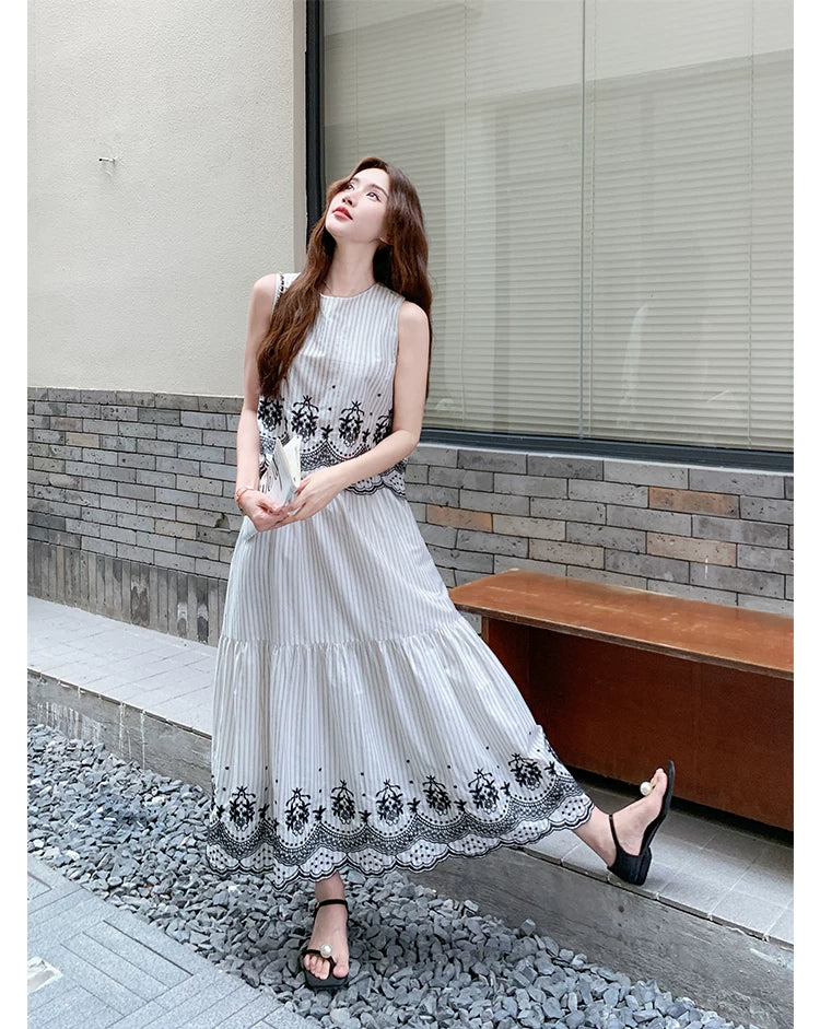 stripe embroidery skirt setup 1color 【NINE7121】