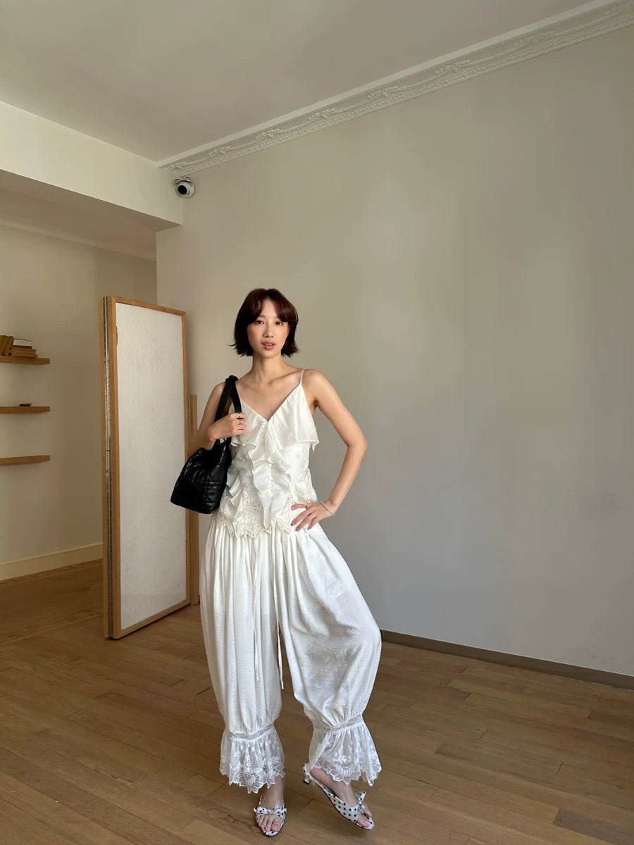 embroidery ruffle V-neck camisole tops 1color 【NINE7142】