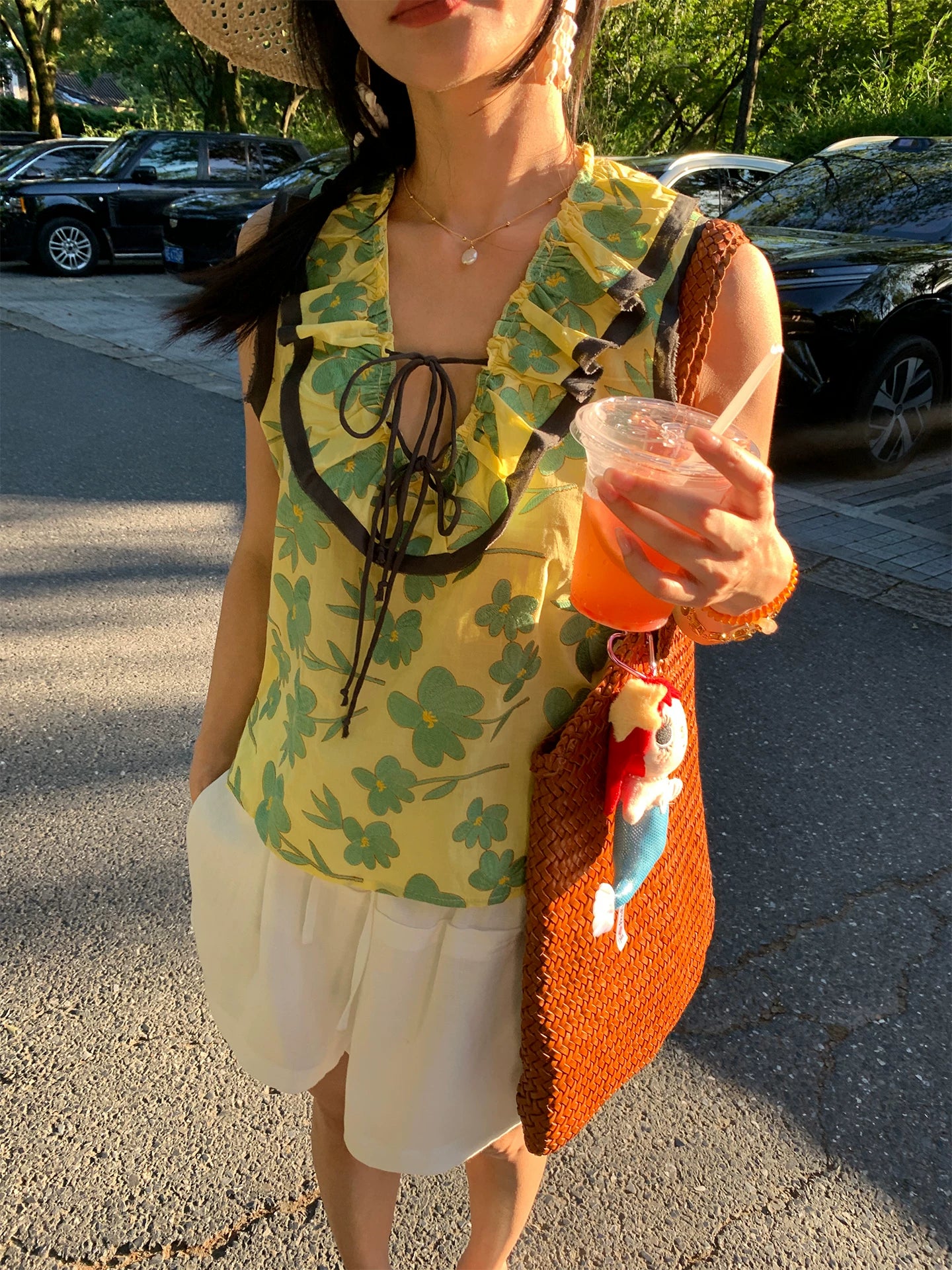 flower embroidery tie sleeveless blouse 1color 【NINE7204】