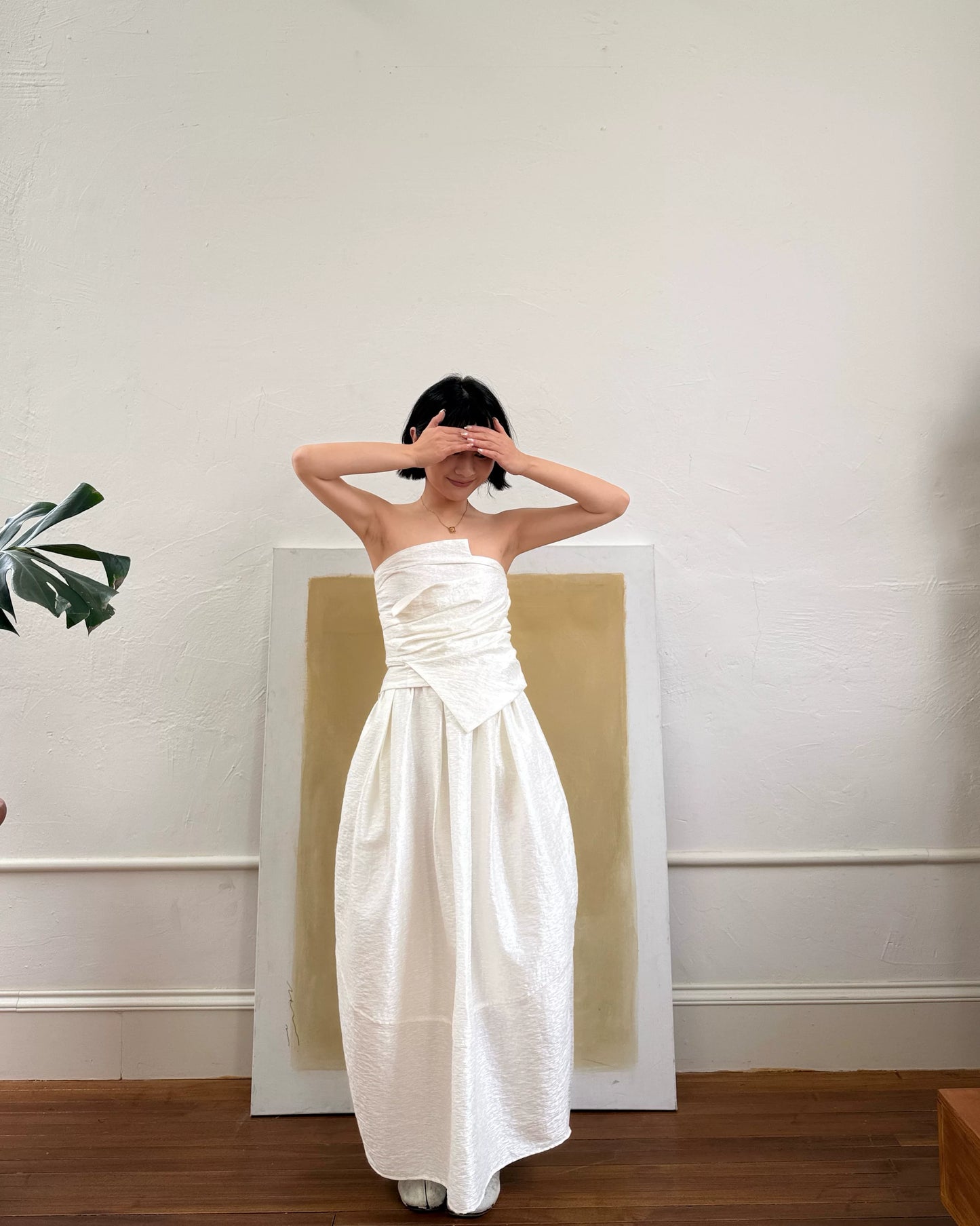 asymmetrical drape baretop setup 1color【NINE7001】