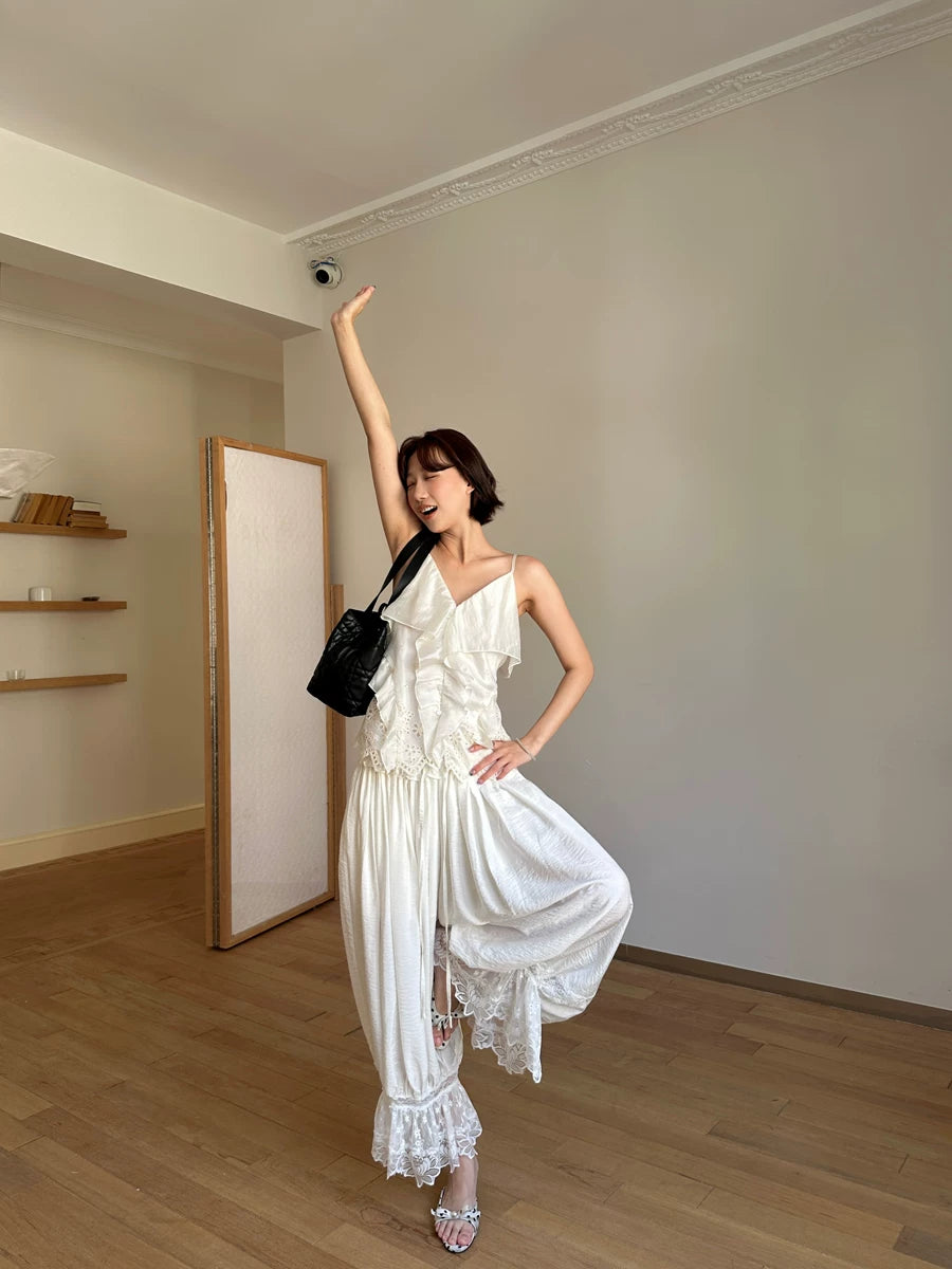 embroidery ruffle V-neck camisole tops 1color 【NINE7142】