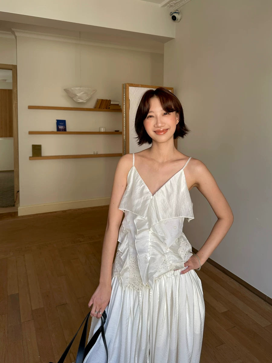 embroidery ruffle V-neck camisole tops 1color 【NINE7142】