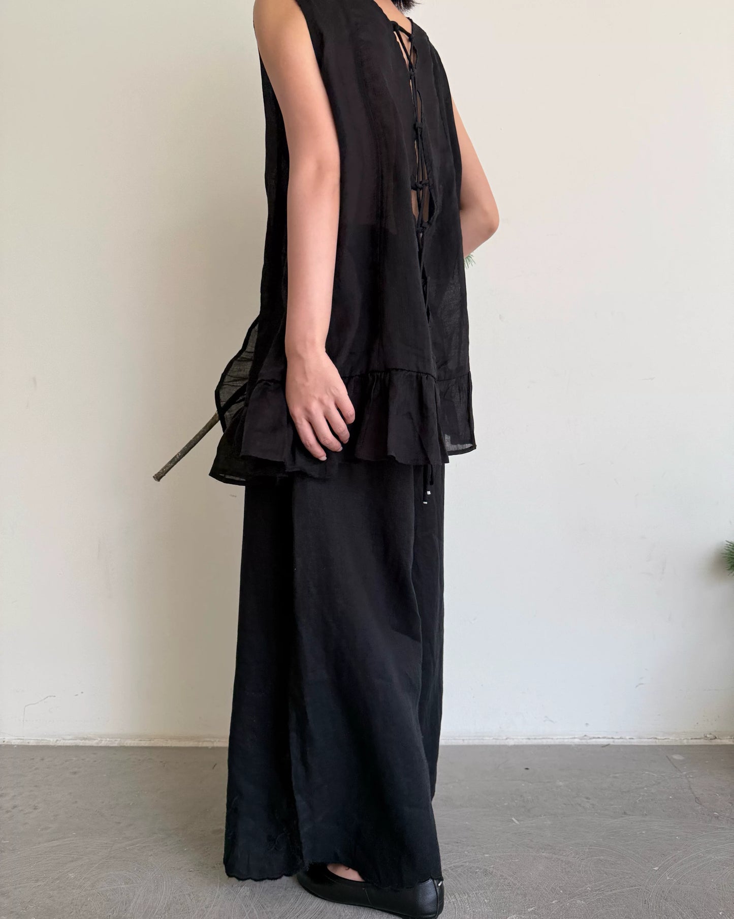 casual sleeveless ruffle hem top 1color【NINE7009】