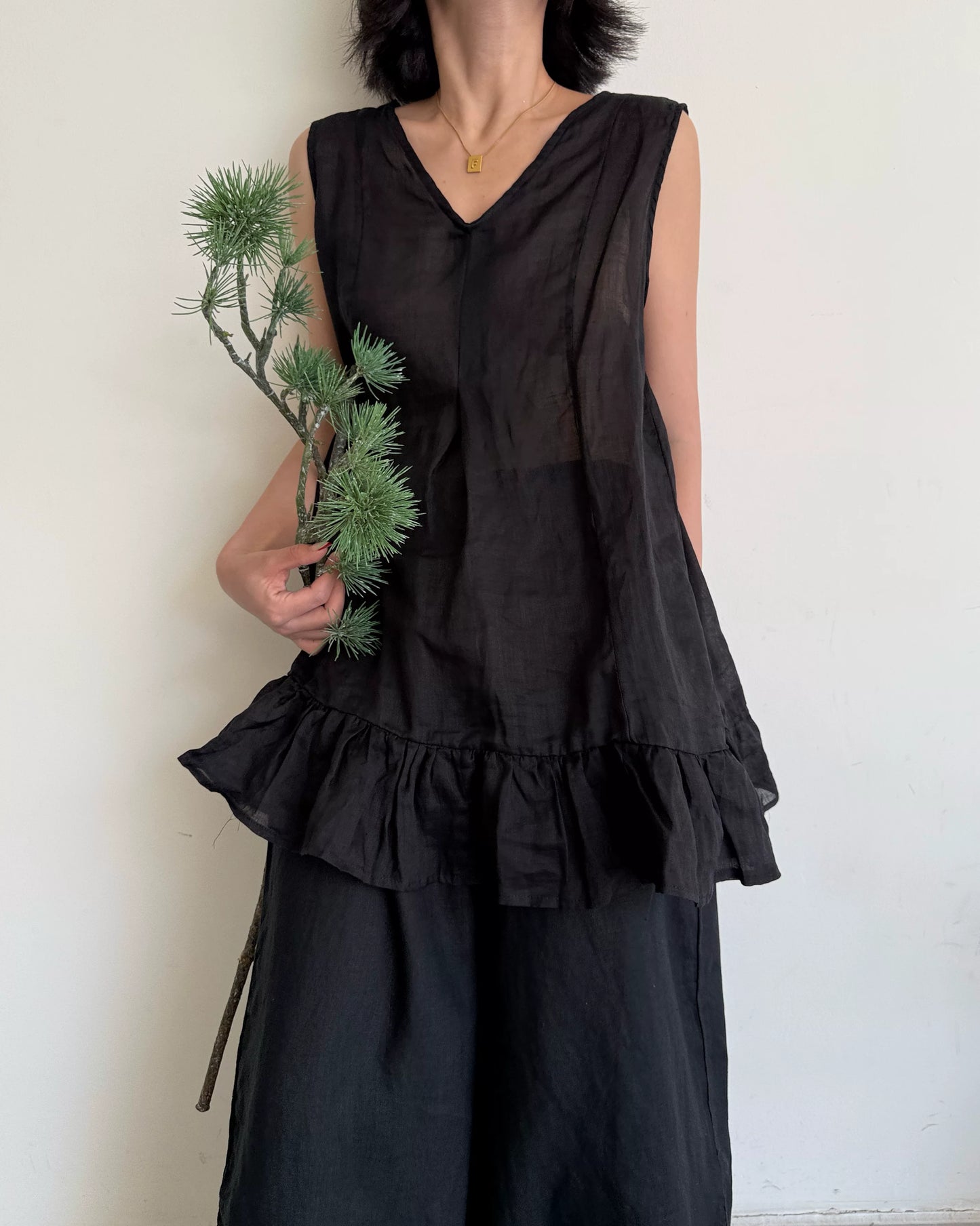 casual sleeveless ruffle hem top 1color【NINE7009】