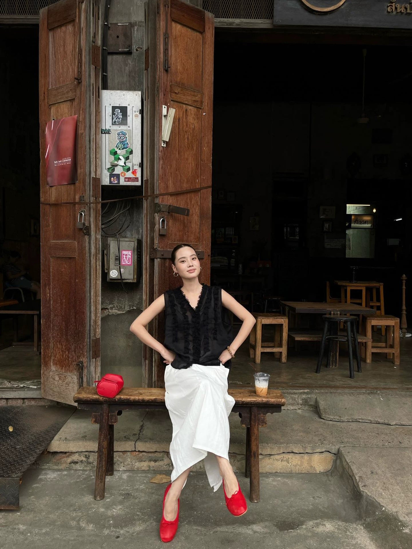 v-neck ruffle lace sheer sleeveless blouse 1color 【NINE7201】