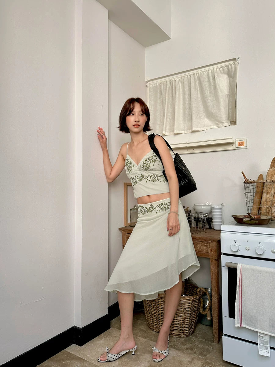 ivy embroidery camisole and irregular chiffon skirt set 1color 【NINE7145】