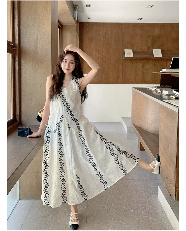 wrap lace embroidered sleeveless dress 1color 【NINE7120】