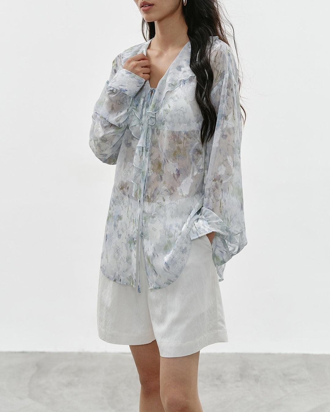 v-neck ruffled floral sheer blouse【NINE0336】